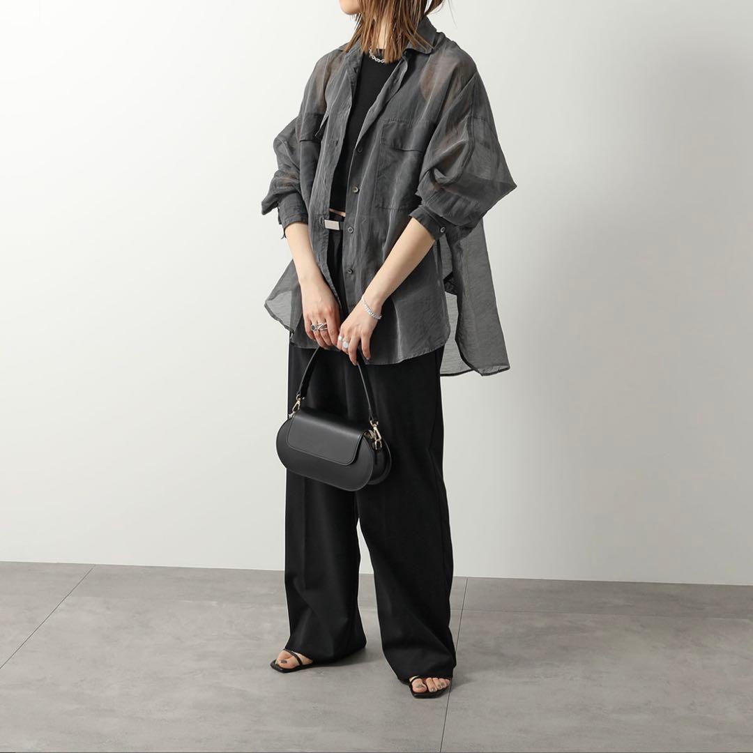 【美品】AULENTTI レザー 2way ボックス ショルダーバッグ　黒