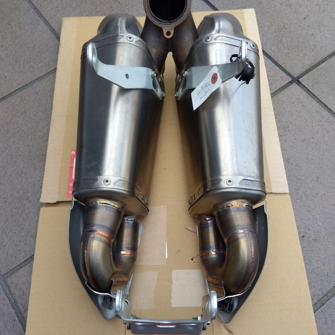 1199パニガーレ　テルミニョーニ　スリップオン　本国用のマフラー　エキマニ無し