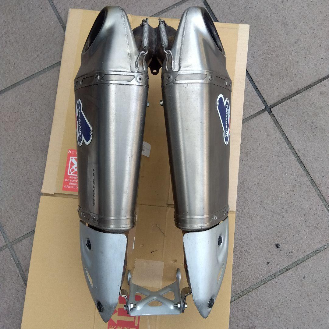 1199パニガーレ　テルミニョーニ　スリップオン　本国用のマフラー　エキマニ無し