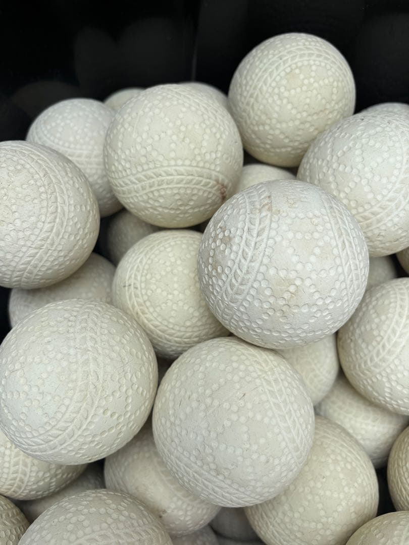 （送料込）70球9840円　野球ボール