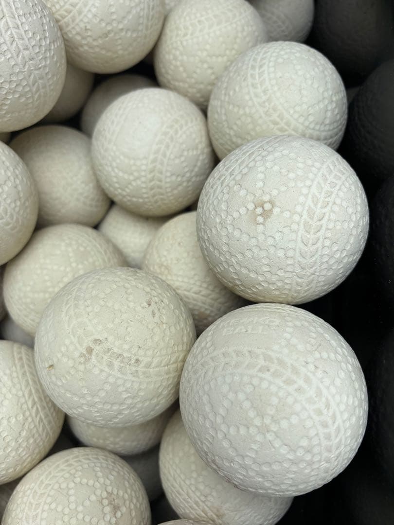 （送料込）70球9840円　野球ボール