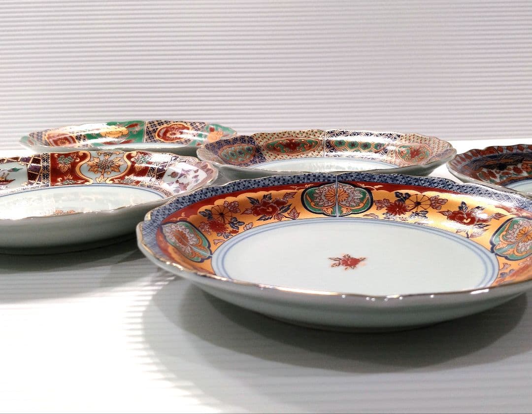 有田焼 金彩 古伊万里 華窯 輪花皿 絵変わり 中皿 色絵 色錦 金襴手 5客揃