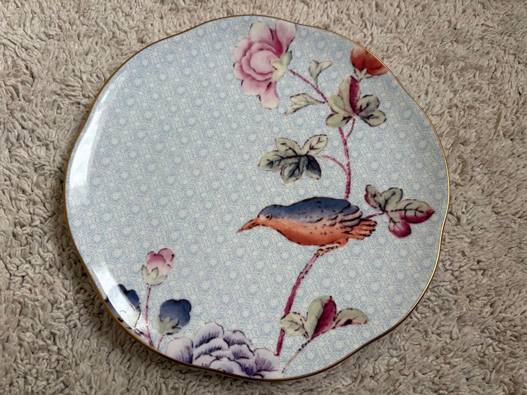  花と鳥の皿 ４枚セット