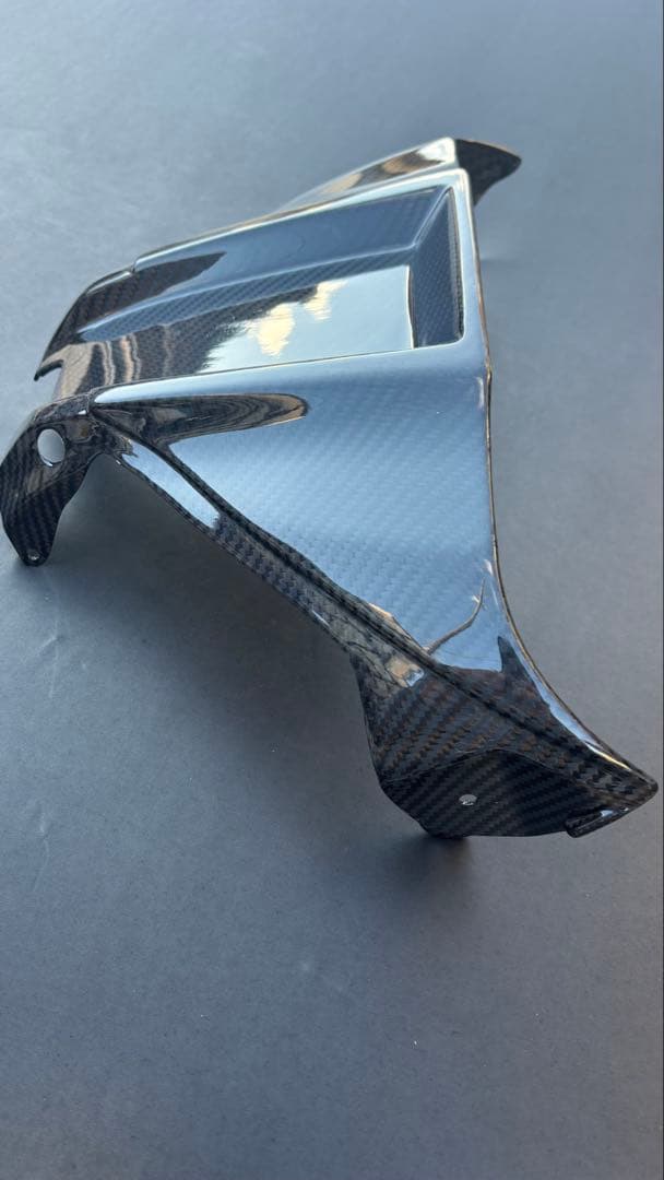 zx10r フロントタンクカバー　カーボン製