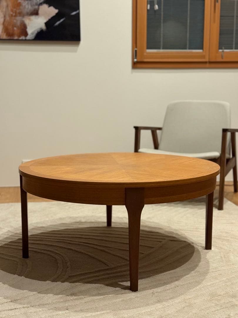 ラウンドコーヒーテーブル