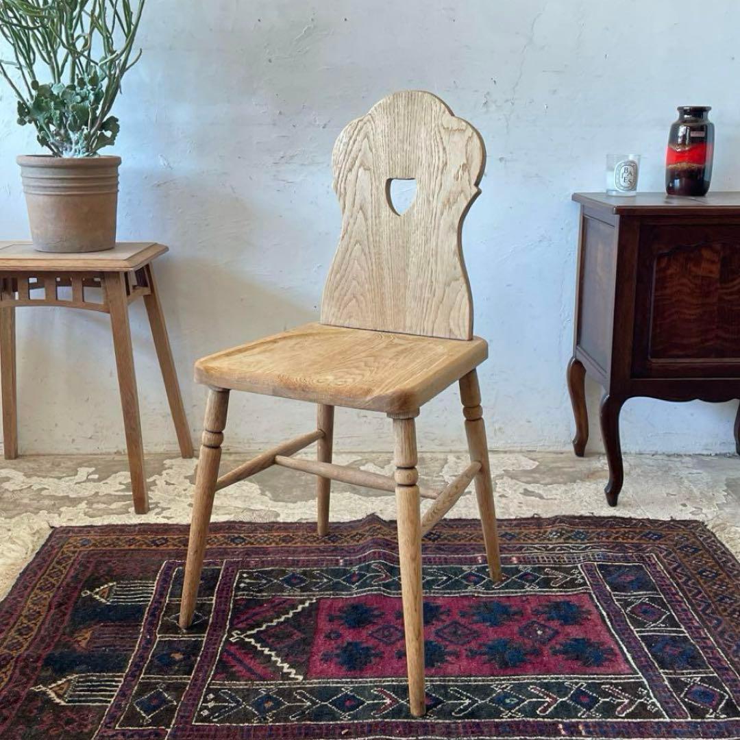 木製クラシックダイニングチェア2種類