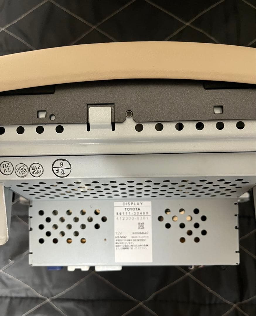 18クラウン　ロイヤル　前期　純正ナビ