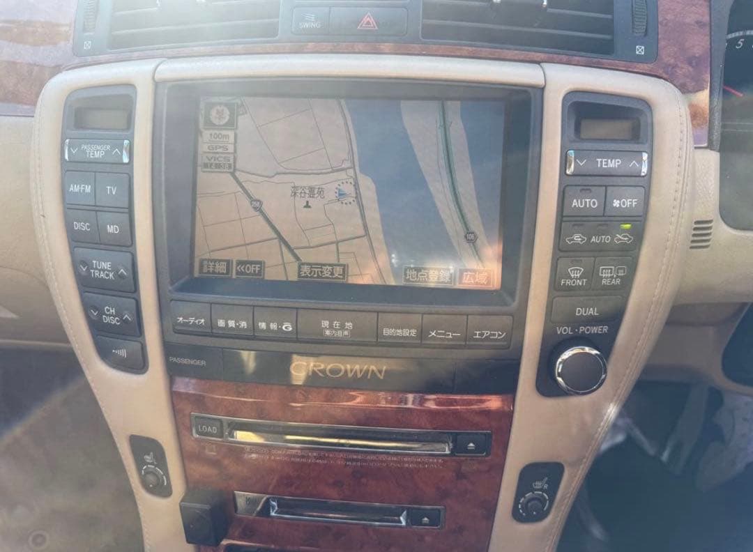 18クラウン　ロイヤル　前期　純正ナビ