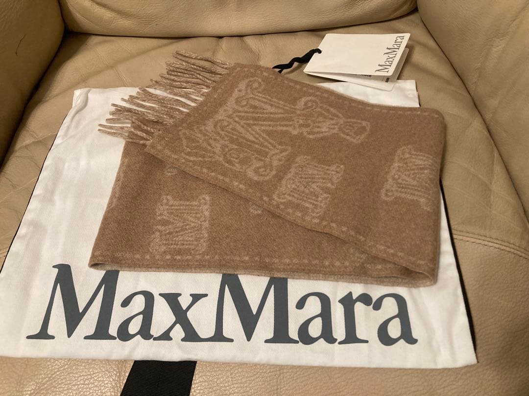 新品Max Mara wsanima マックスマーラ　ジャガードカシミヤマフラー