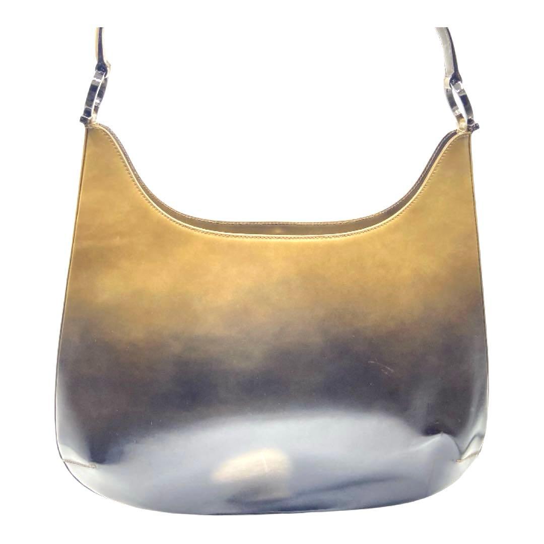 サルヴァトーレフェラガモ ガンチーニ エナメルグラデーションワンショルダーバッグ