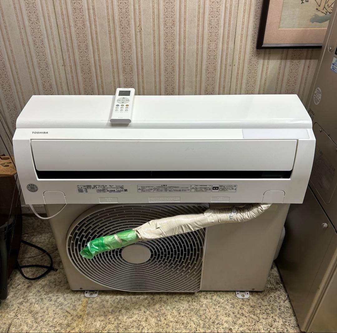 TOSHIBA ルームエアコン　10畳用　RAS-F281M 2019年製