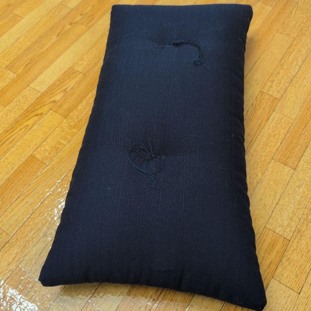 石*隆様 ほぼ未使用　坐禅座布団　（大判座布団72ｘ78cm+半座布団55ｘ30