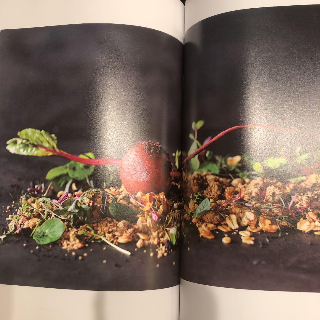 Atelier Crenn morphosis of Taste 料理本