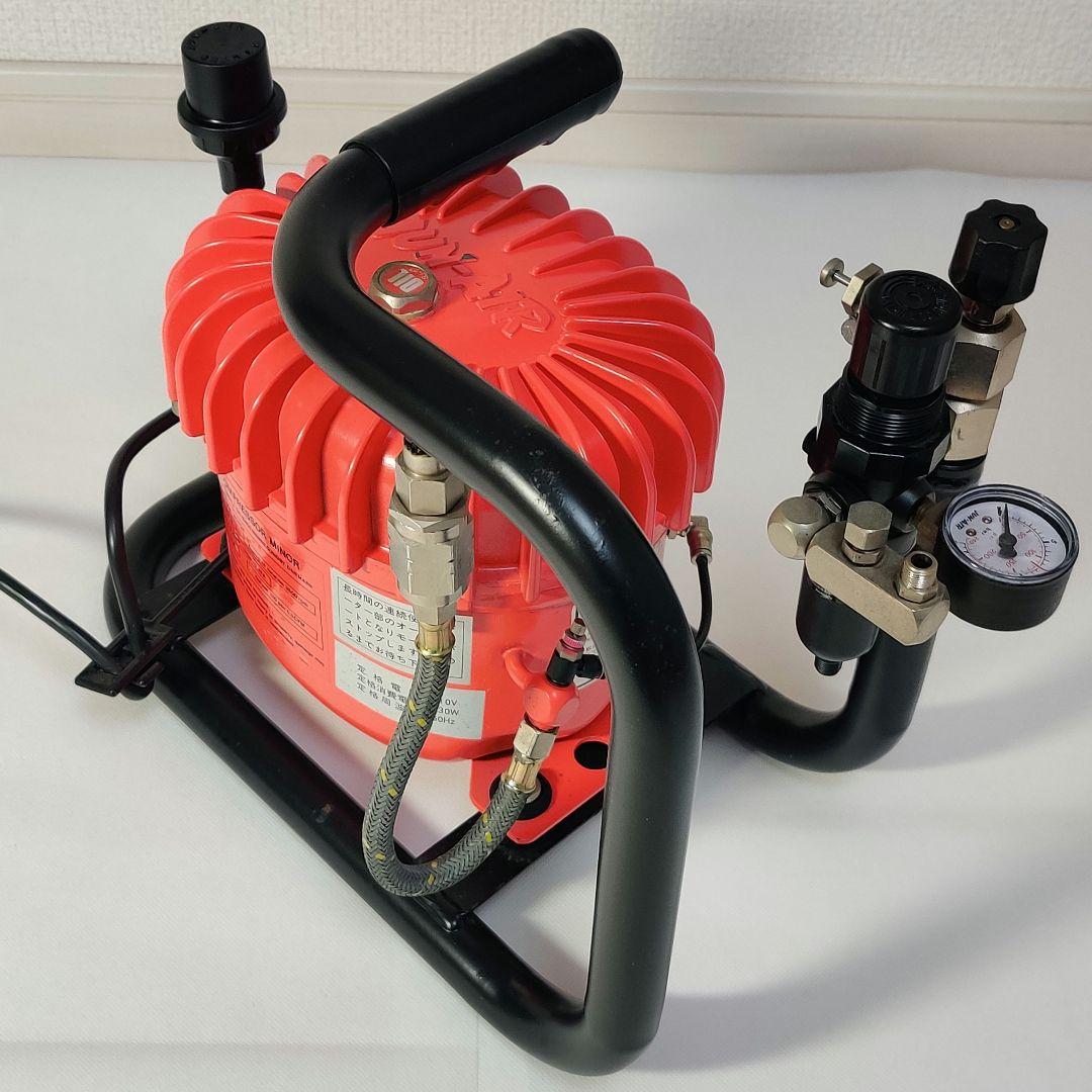 【ほぼ未使用】レトラ 5/17 静音コンプレッサー（赤）