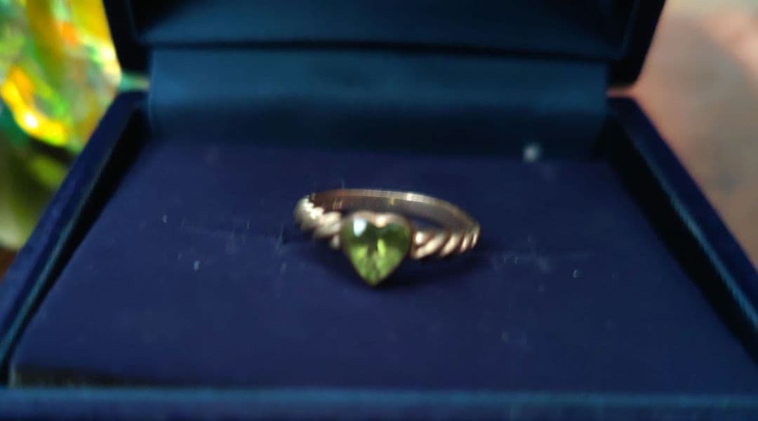ペリドット指輪　9金