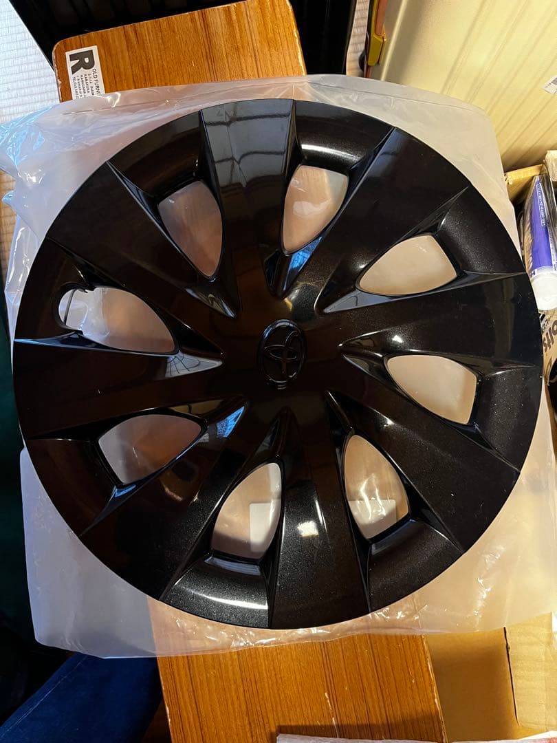 スペイド、ポルテグランパー用15インチ ホイールキャップ中古4枚セット