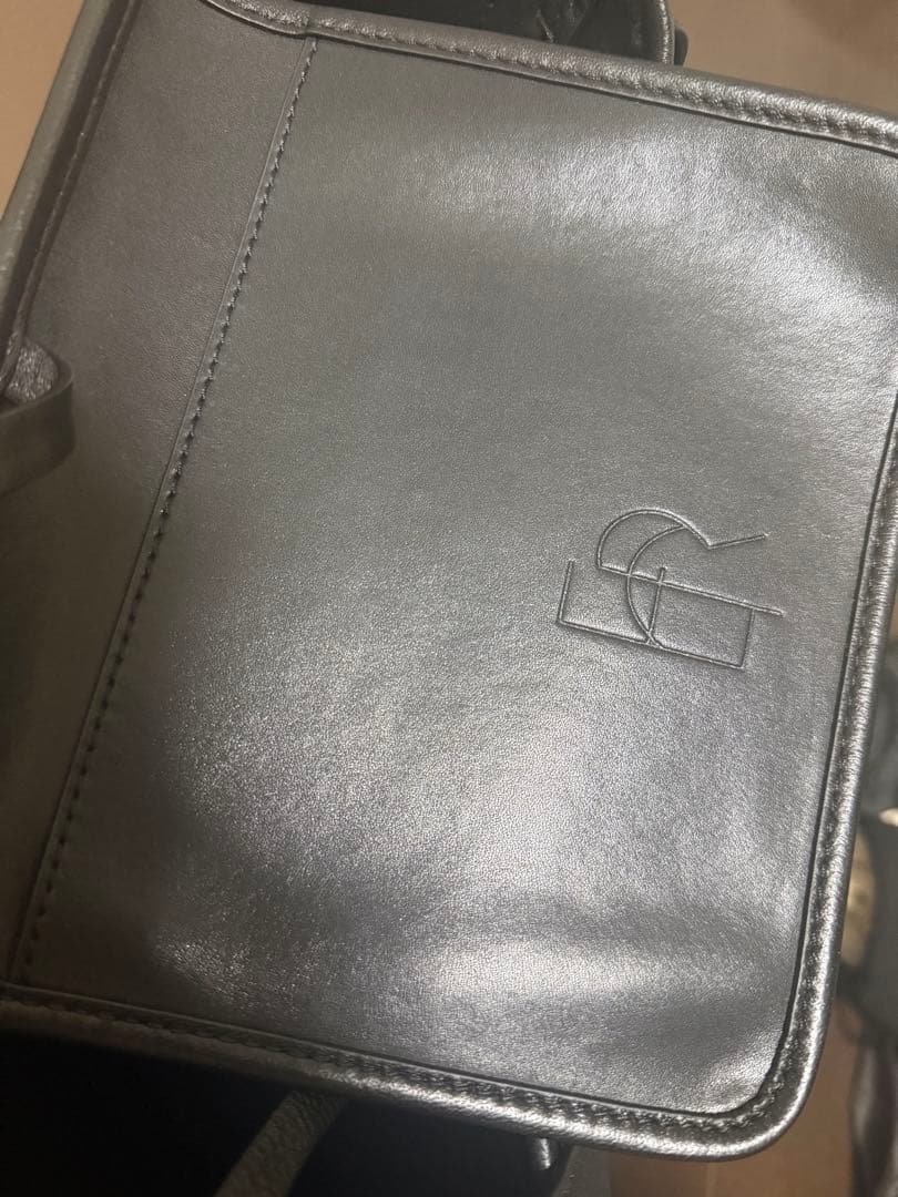 ETRE TOKYO ラムレザーバケットバッグ　ブラック