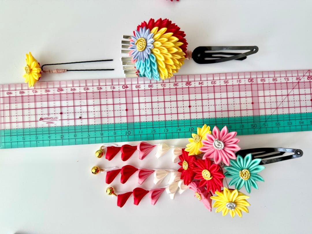 七五三　つまみ細工　髪飾り　3歳　3才　正絹　かんざし