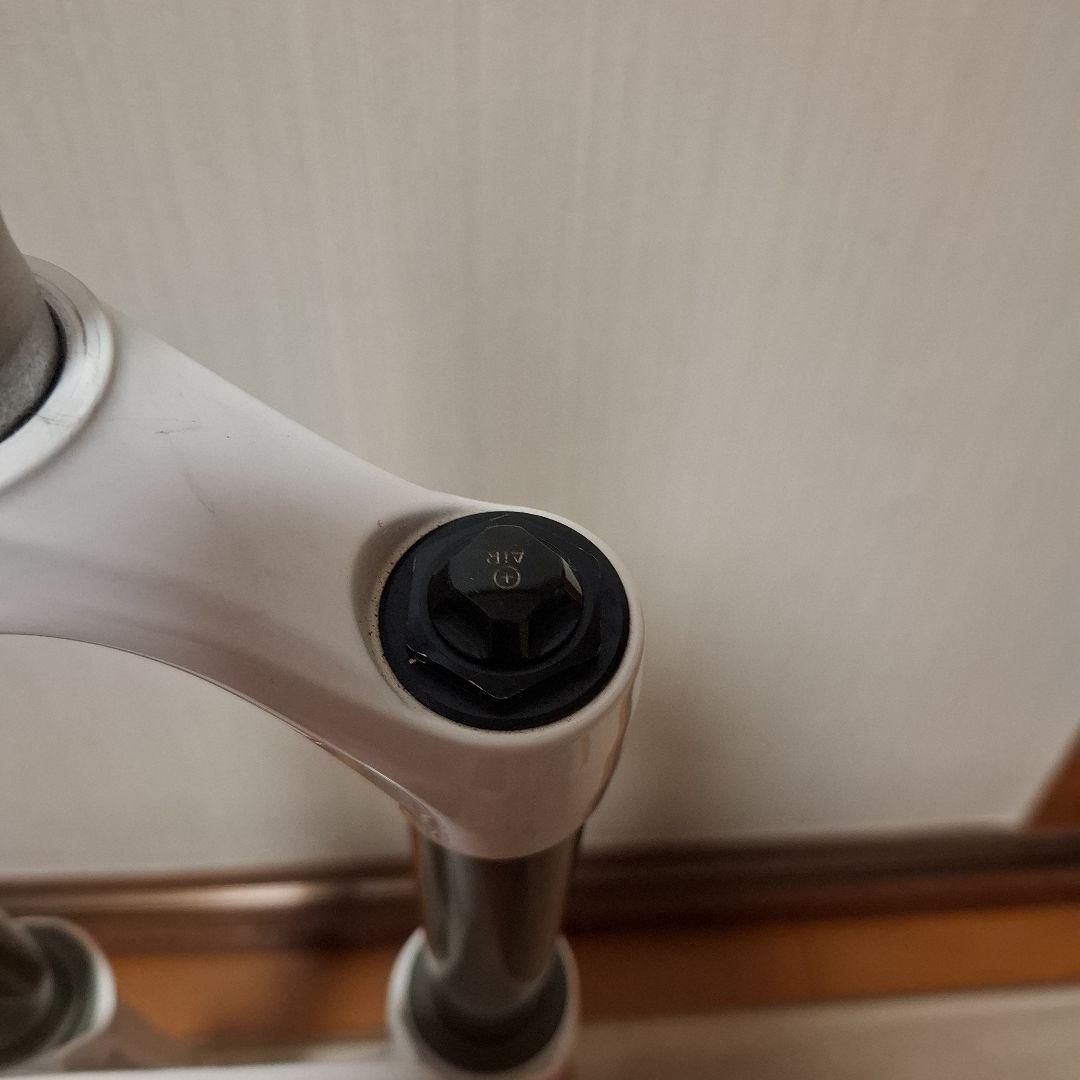 ロックショックス　レベレーション