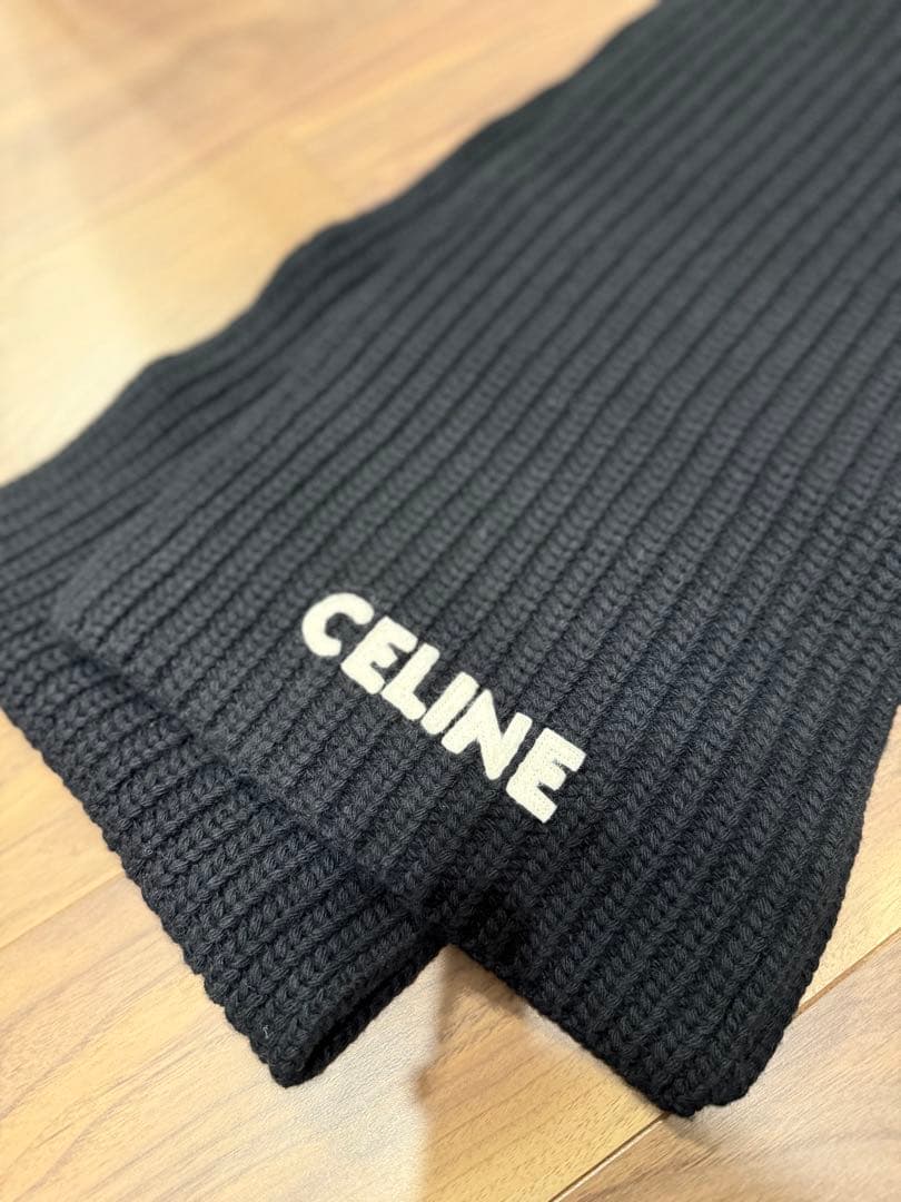 セリーヌ マフラー