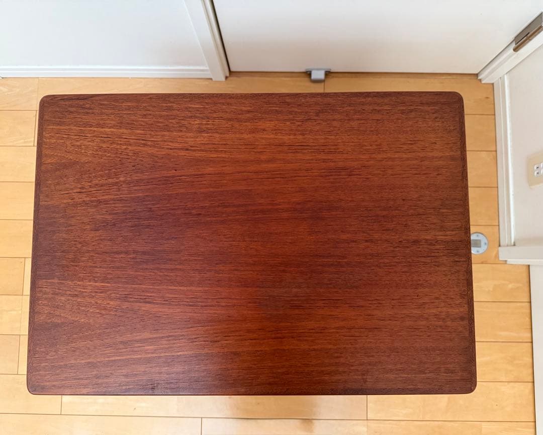 デンマーク 北欧家具 ヴィンテージ ローテーブ ルCHLOROS クロロス 購入