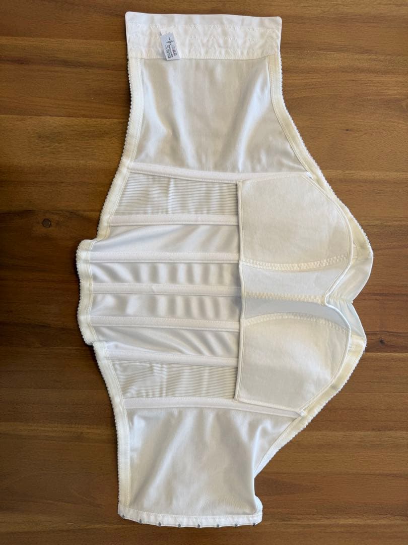 ブライダルブルーム ラグジュアリービスチェ 75 ガードルL