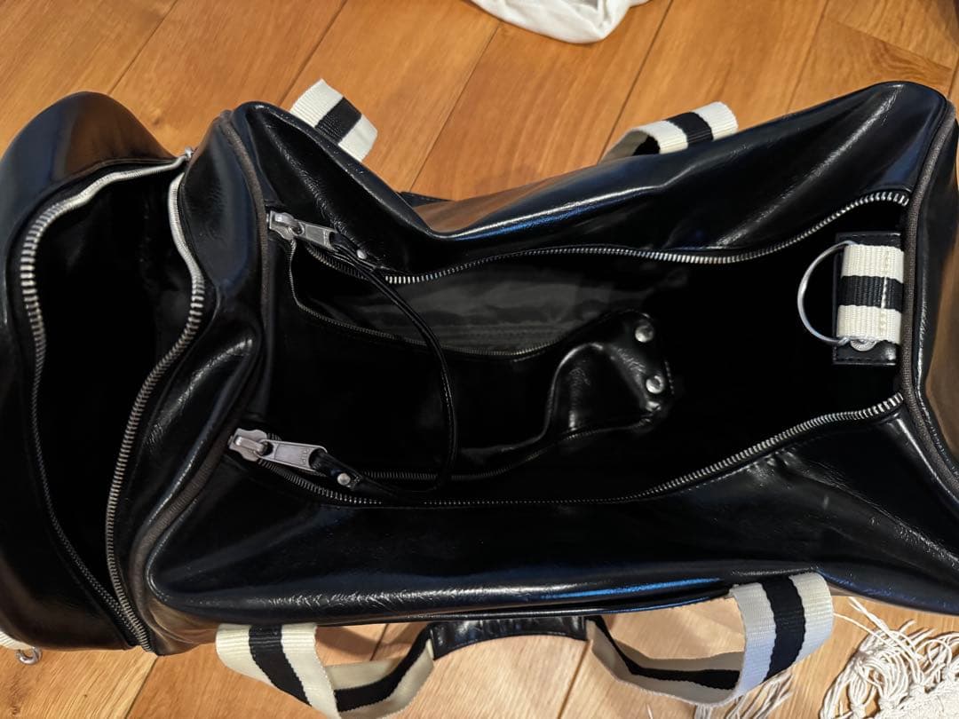 FRED PERRY ドラムバッグ ゴールド＆ブラック