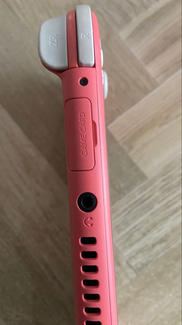 コーラル Switch Lite 初期化済 クリアケース付 本体のみ