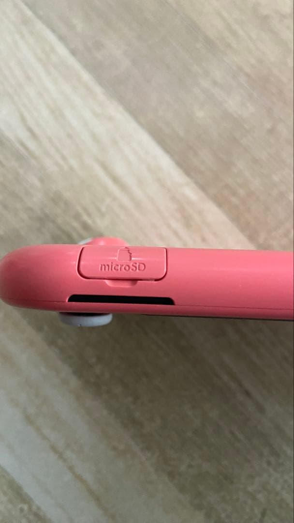 コーラル Switch Lite 初期化済 クリアケース付 本体のみ