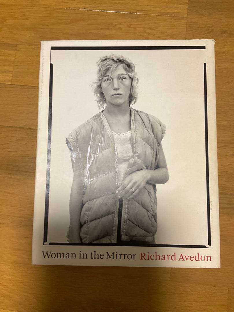 アート・デザイン・音楽 Woman in the Mirror Richard Avedon