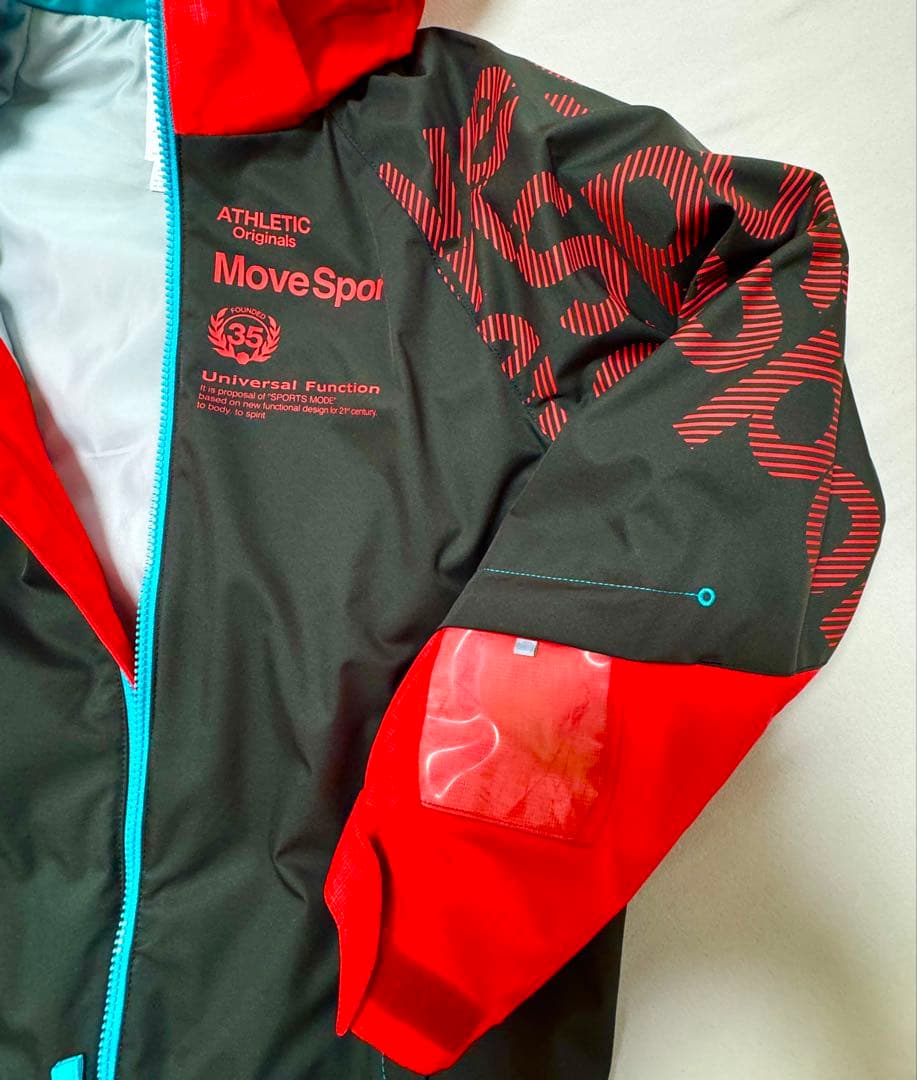 【美品】デサント Move Sport スキーウェア 150㎝ アジャスター付