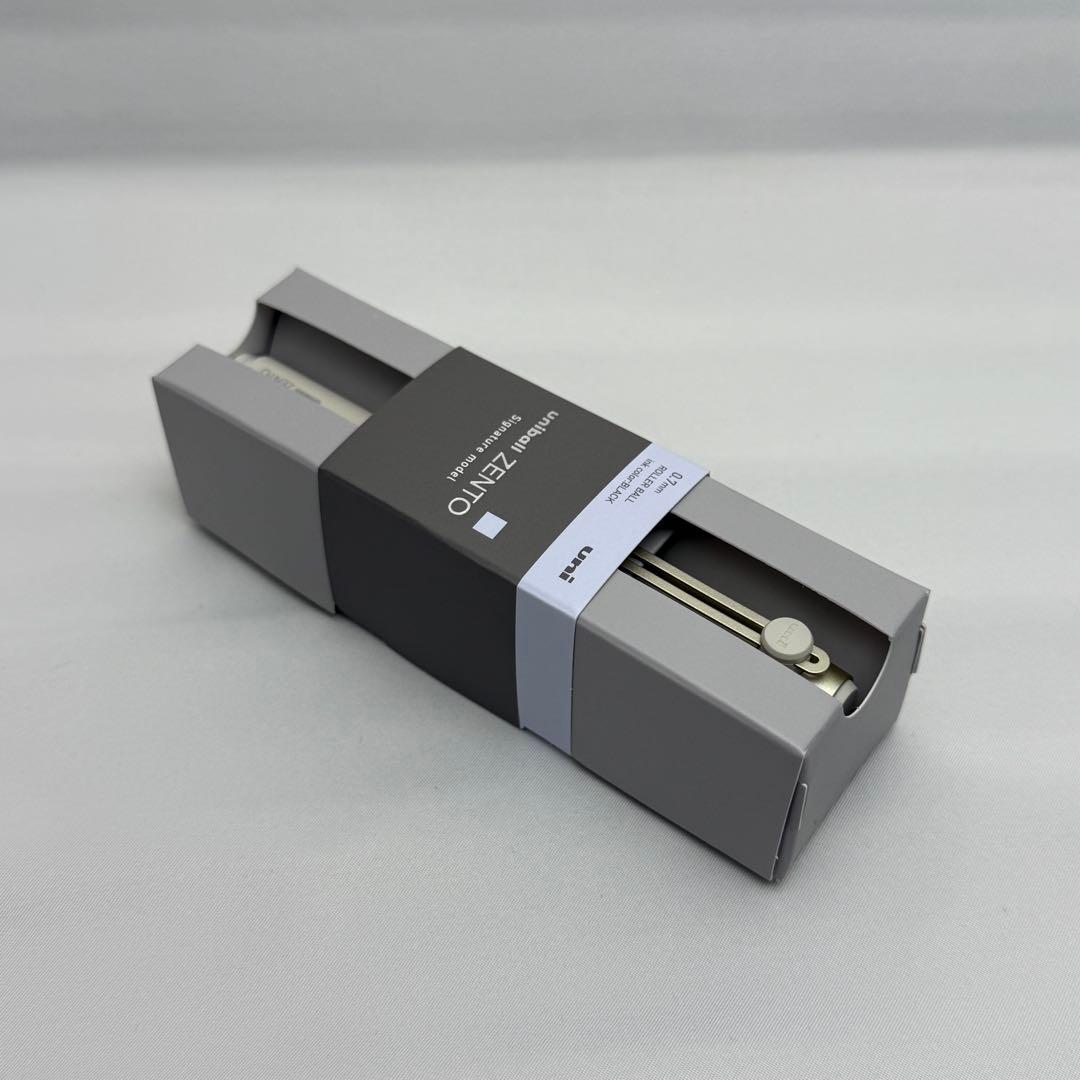 【入手困難】ユニボールゼント シグ二チャーモデル　シルバー　シャンパンゴールド