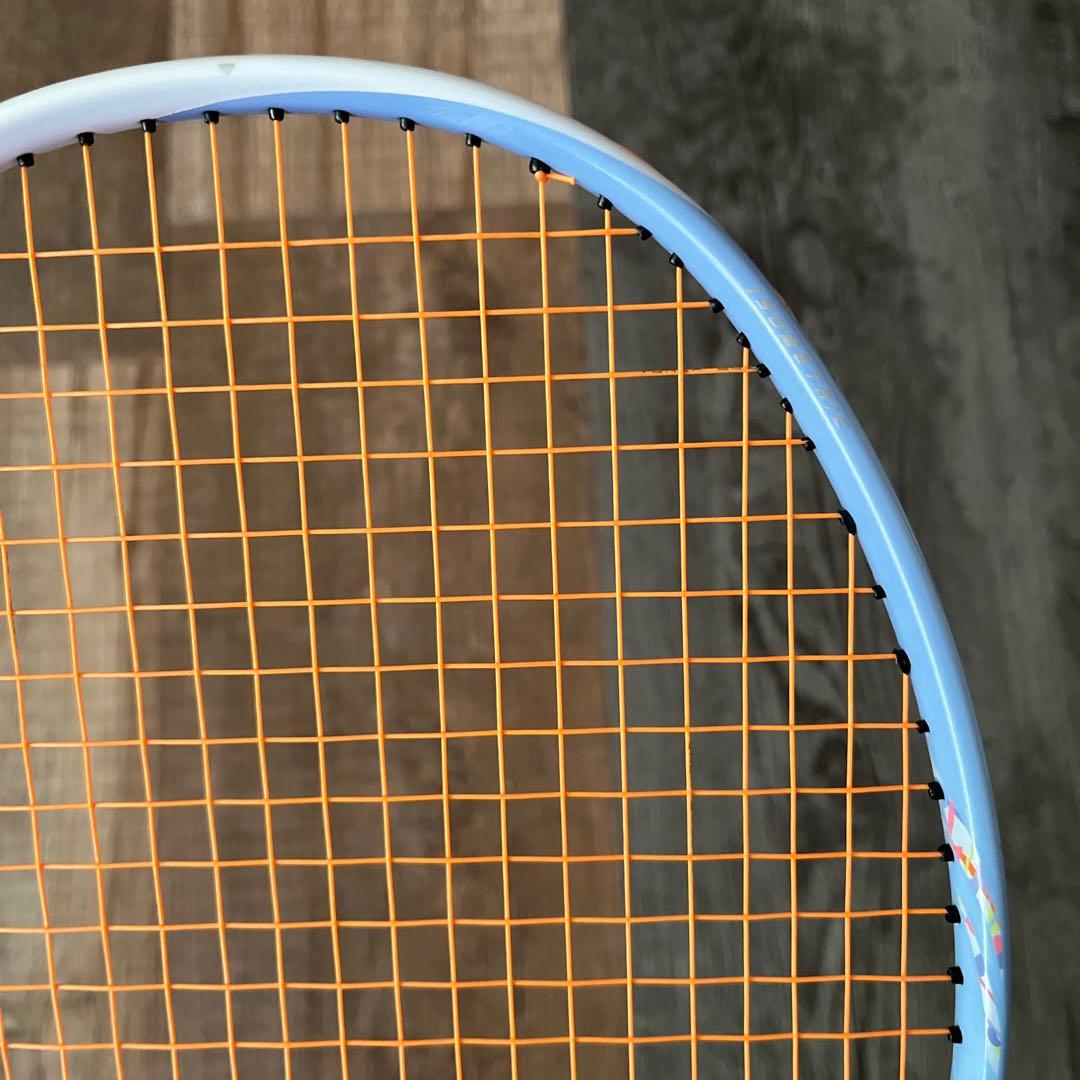 ASTROX70 バドミントンラケット ホワイト/ブルー