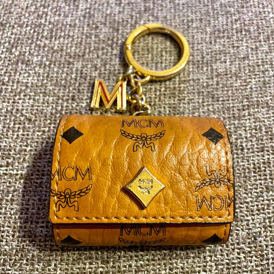 MCM Air Pods Proケース　本革　レザー