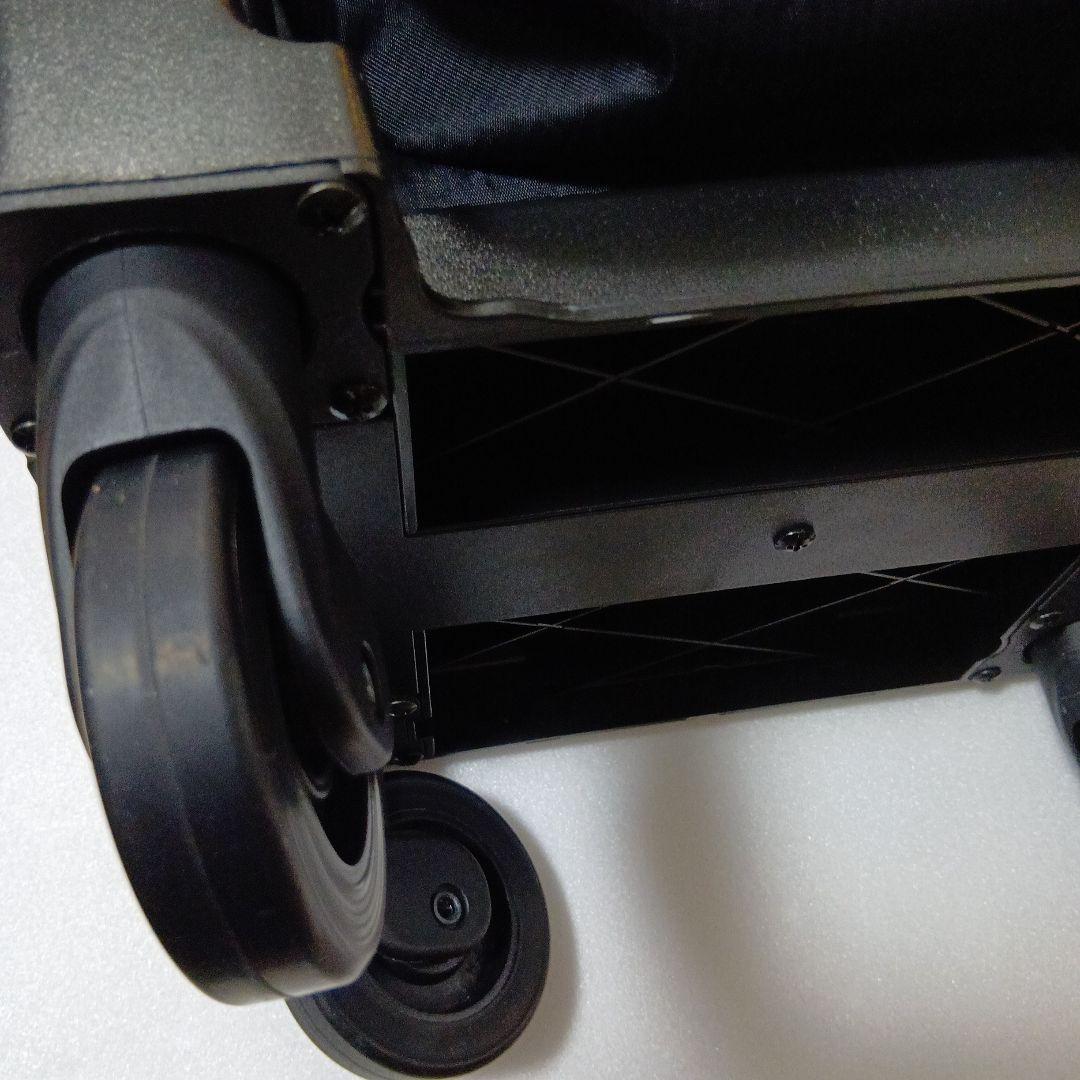 SWANY　スワニー4輪 キャリーバック　ケース 黒にリボン　ストッパー付き