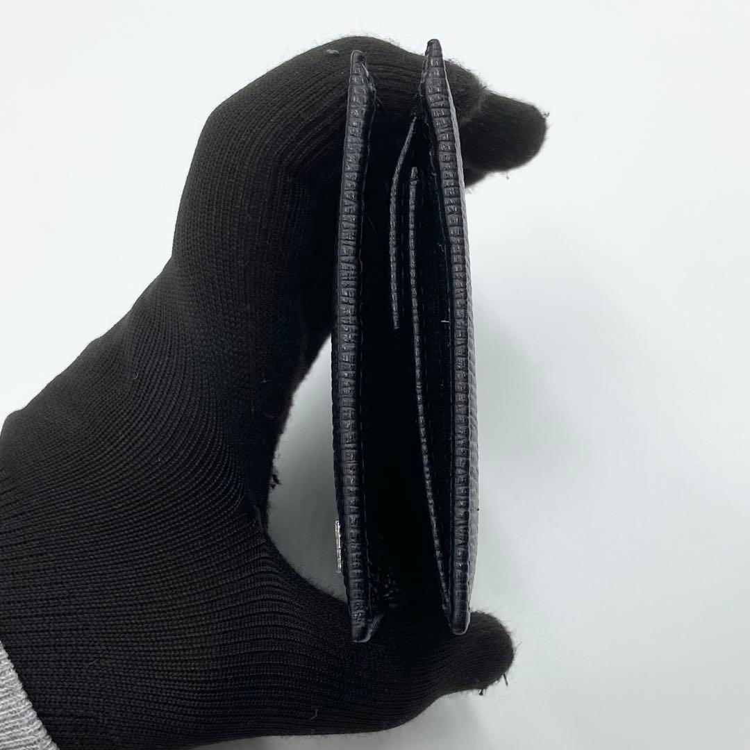 新品未使用　サルヴァトーレフェラガモ　折り財布　レザー　ブラック　イタリア製