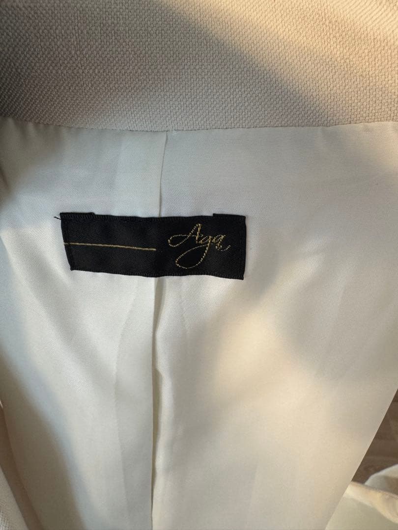 がっちゃん！タイムセール♪新品未使用♪Aga オフホワイト　ジレ