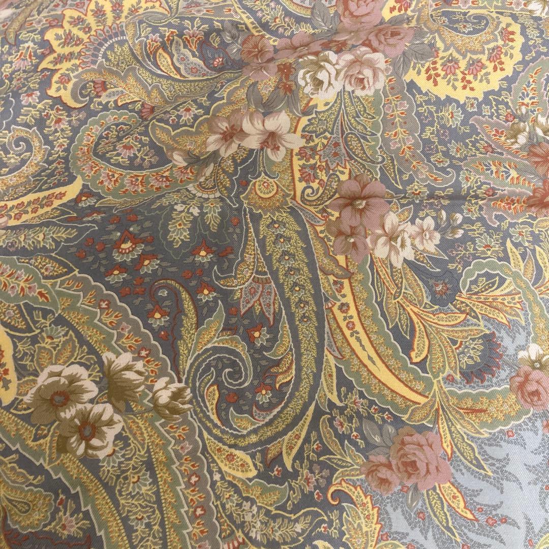 エトロ　140×140 ウールシルク大判ショール