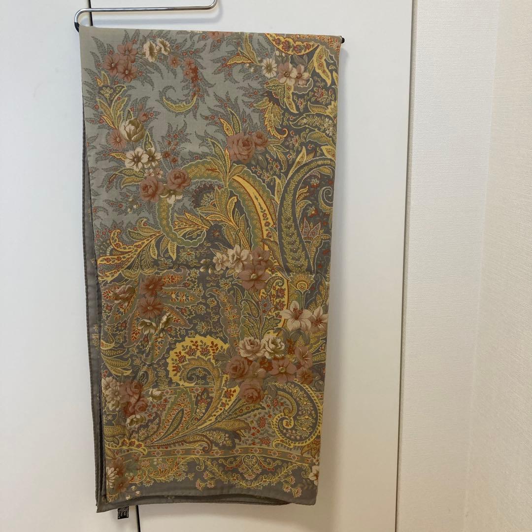 エトロ　140×140 ウールシルク大判ショール