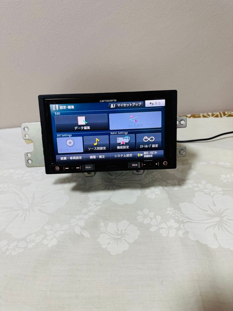 カロッツェリア AVIC-RZ700 カーナビ