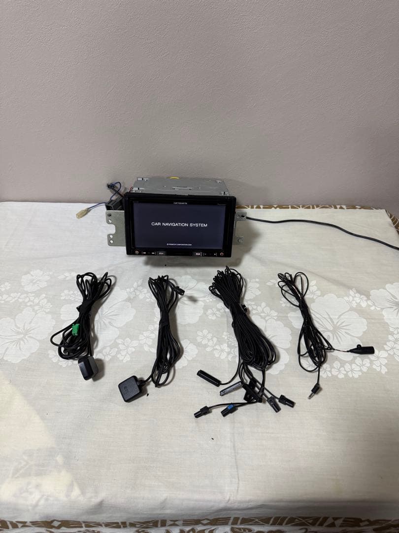 カロッツェリア AVIC-RZ700 カーナビ