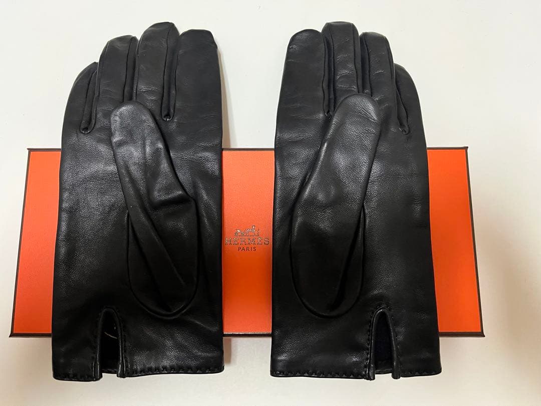 エルメス　レザー手袋 黒 金具付き