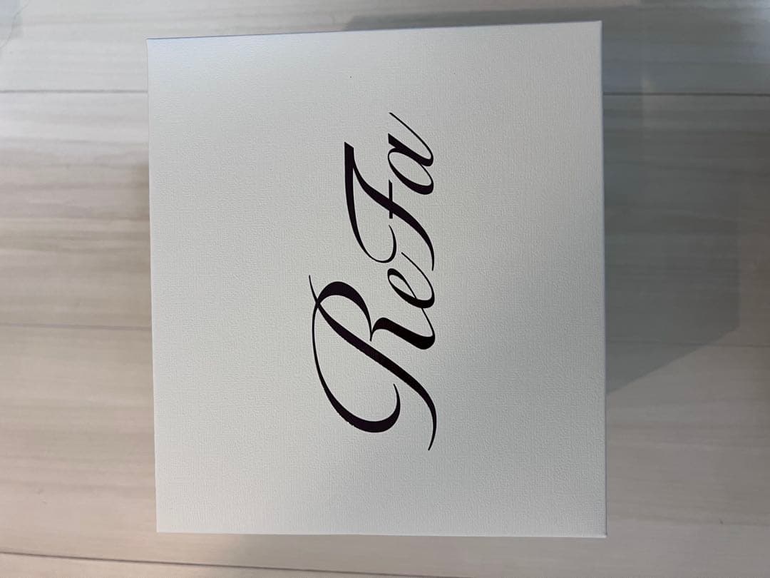 ReFa リファビューテックリセッターホワイト　新品未使用3,960円ホルダー付