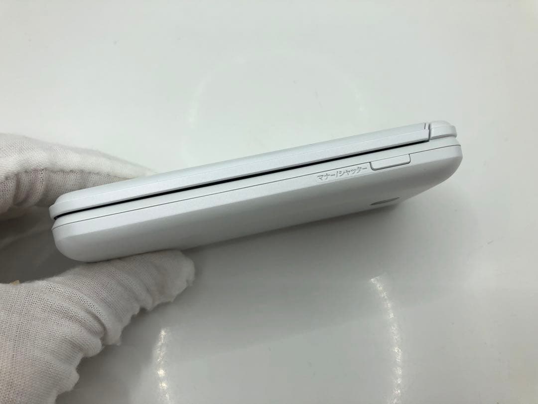 【SIMロック解除済 】au GRATINA KYF42 ホワイト