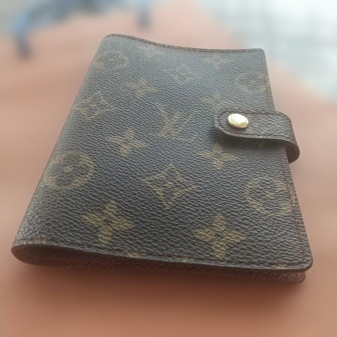 ルイヴィトン 手帳カバー