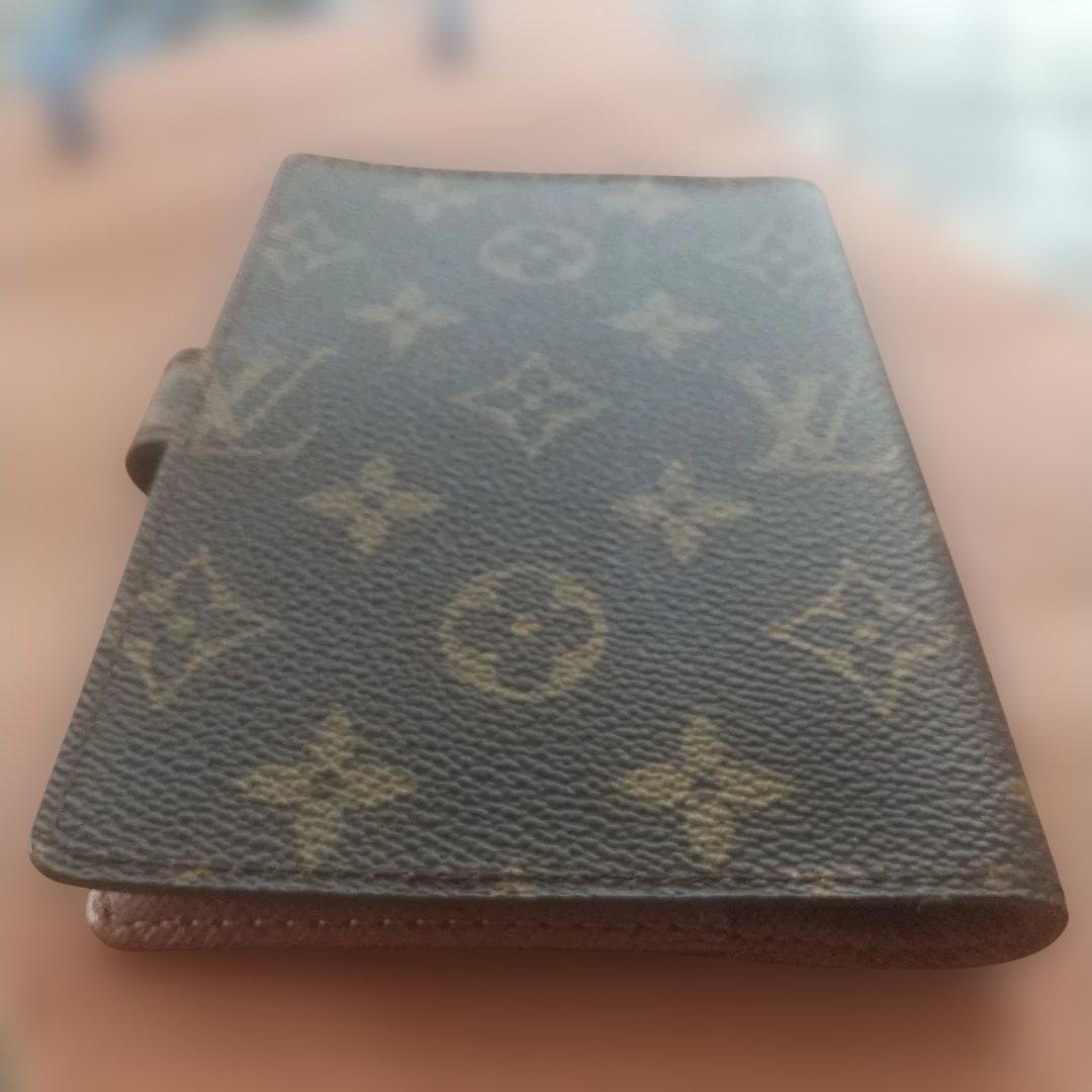 ルイヴィトン 手帳カバー