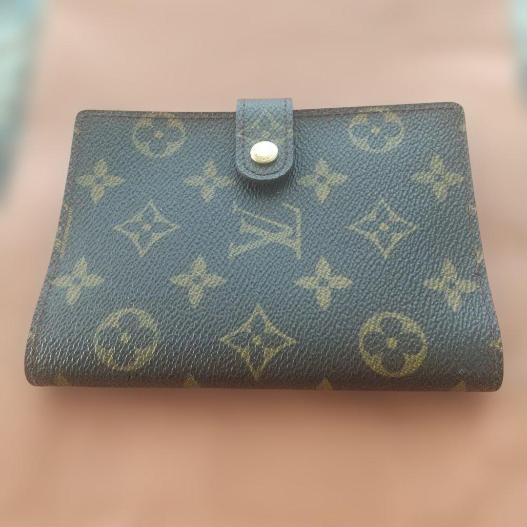 ルイヴィトン 手帳カバー