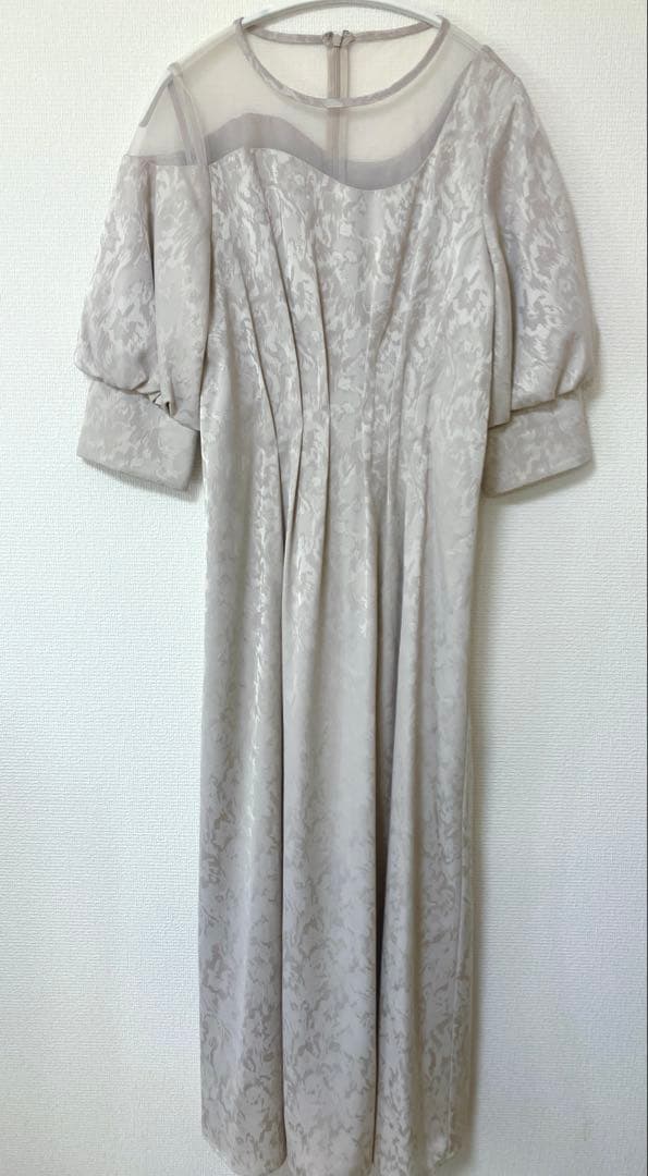 人気　美品　エトル　ミアンダリングウエストタックフレアドレス　ベージュ　M