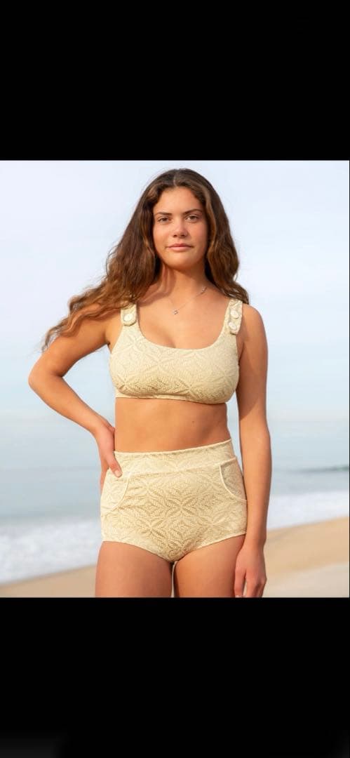 最終お値下げ9/30まで　新品未使用⭐︎ seeaシーア 水着上下セット　Sサイズ