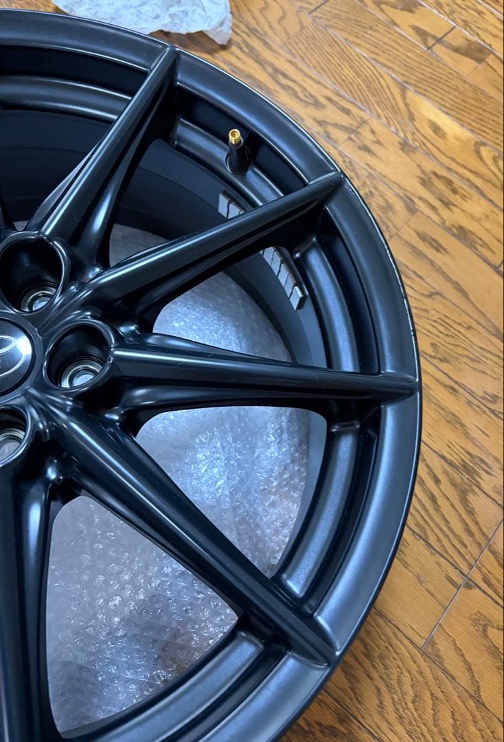 トヨタ GR86純正　18インチ マットブラックホイール